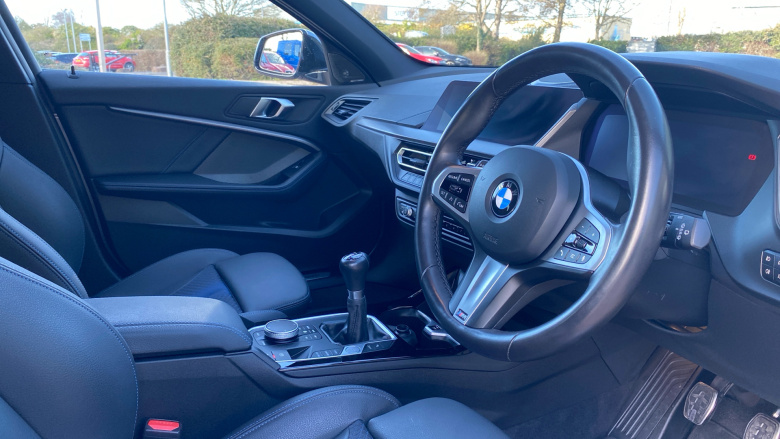 BMW 1 Series 118i M Sport 5dr Petrol Hatchback